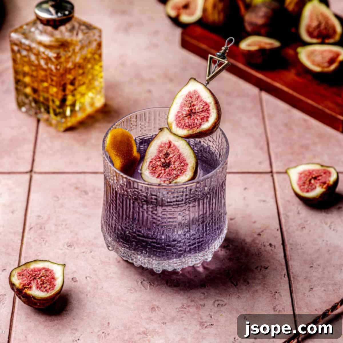 Exquisite Fig Cardamom Gin Old Fashioned Cocktail