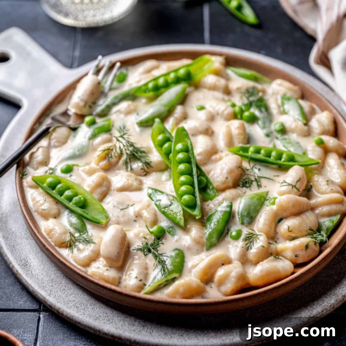 Spring Gnocchi with Crisp Sugar Snap Peas and Creamy Dill Sauce 2 Spring Gnocchi with Sugar Snap Peas and Dill Cream Sauce