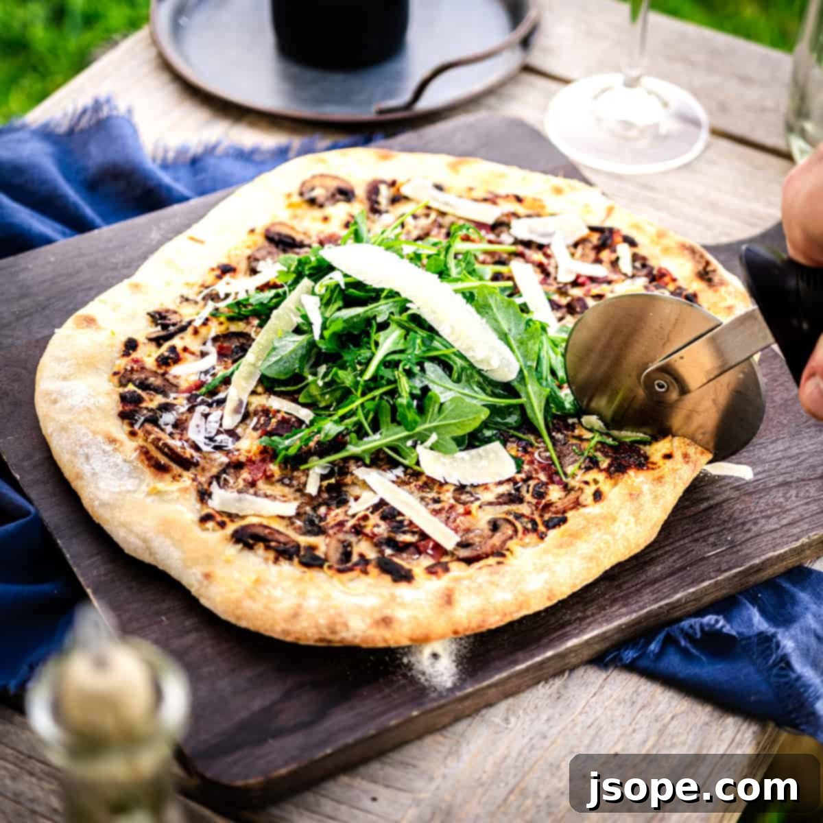Truffle Mushroom White Pizza