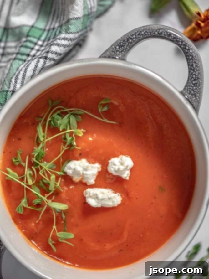 Pumpkin and Roasted Red Pepper Soup
