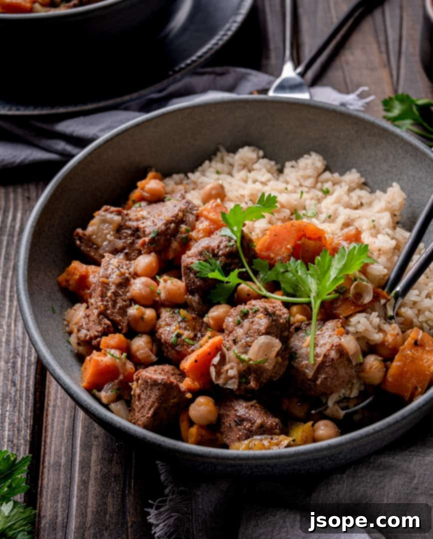 Stewed Spiced Pork with Cinnamon Rice