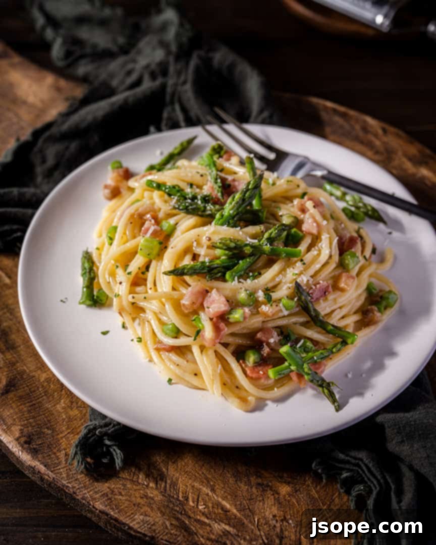 Spaghetti Carbonara with Asparagus