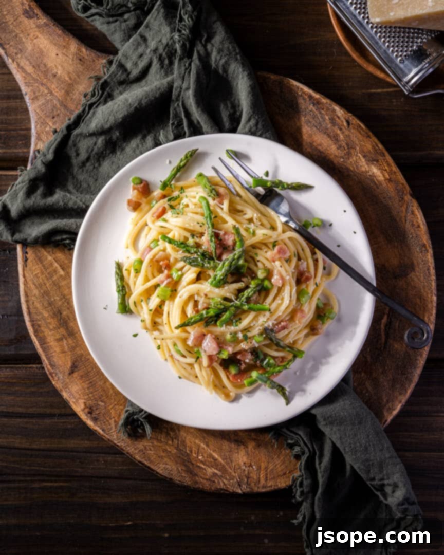Spaghetti Carbonara with Asparagus
