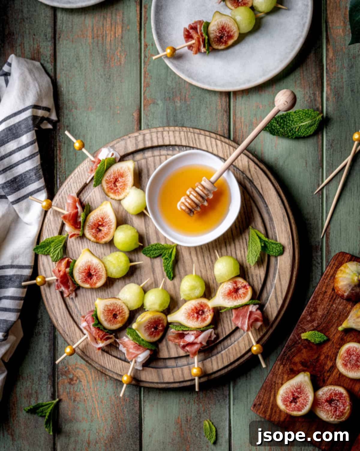 Close-Up of Fig Prosciutto and Honeydew Skewers